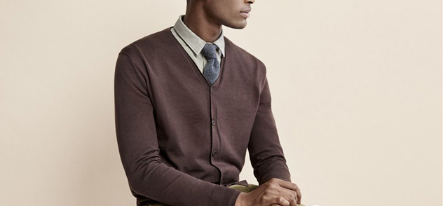 北京職業(yè)裝定做之襯衫領(lǐng)帶安置處理